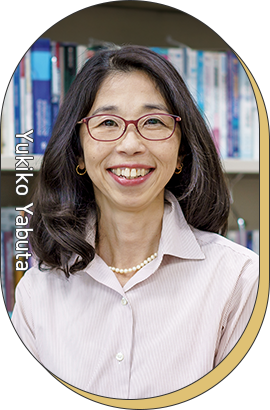 籔田  由己子 教授